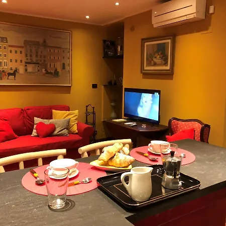 Apartment Alya's By Holiday World Genoa